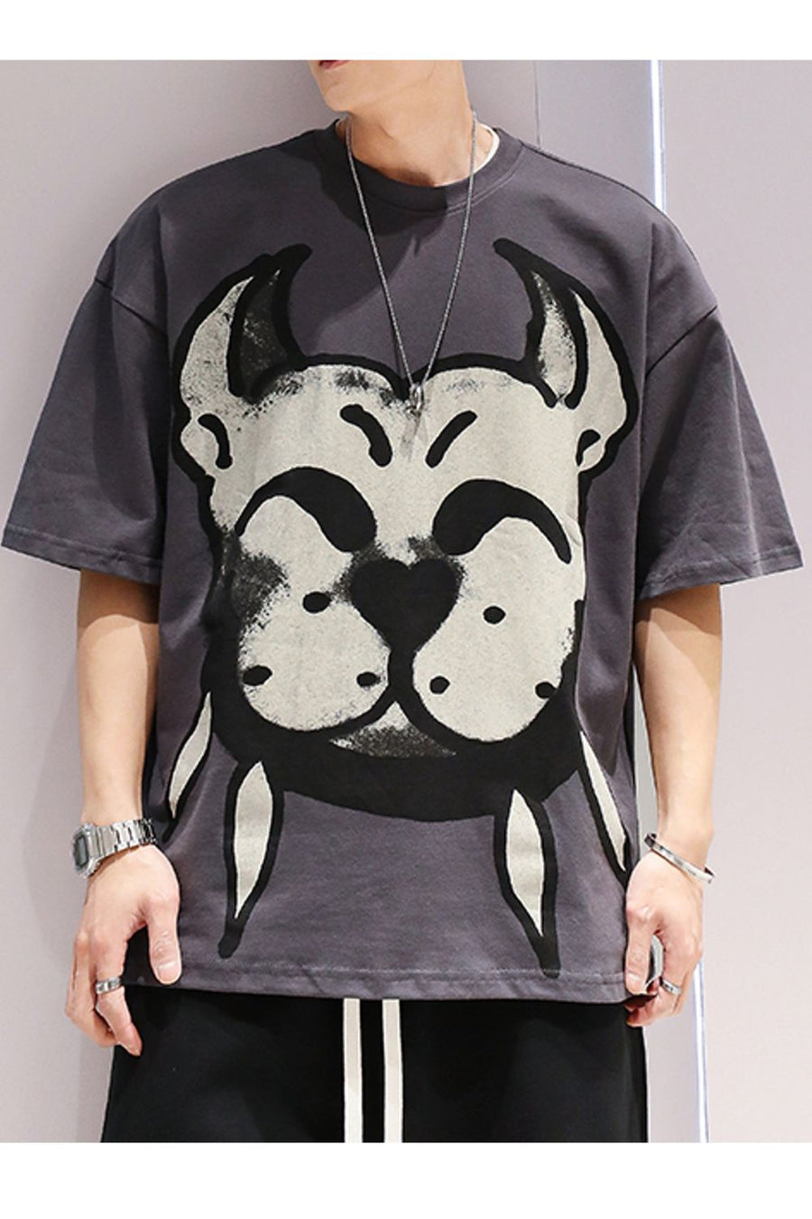 T-SHIRT MIT HUNDEDRUCK