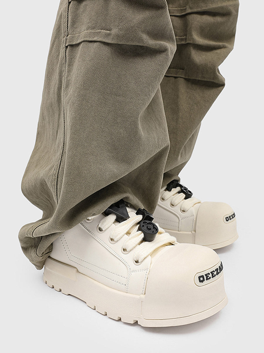 MONOCHROME CHUNKY TREAD
SNEAKERS