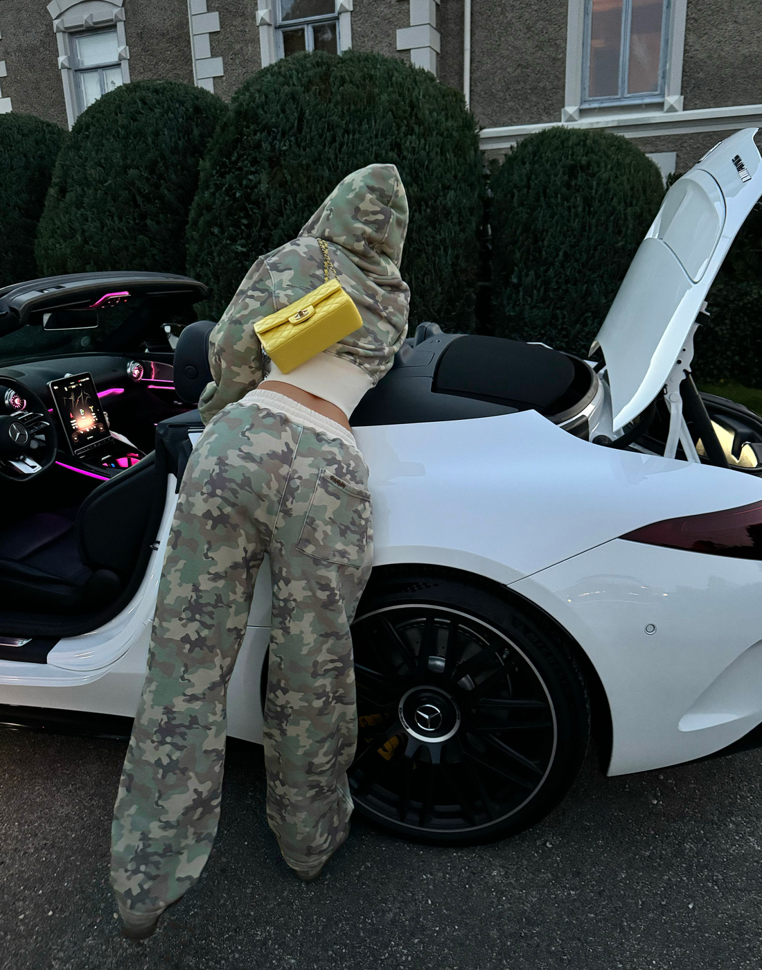 CAMO TRACKIE - MILITARY GREEN & PINK