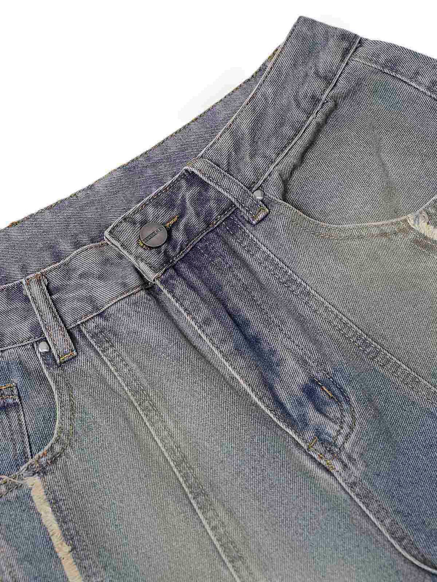 GEWASCHENE, ABGENUTZTE BAGGY-JEANS MIT ROHEM SAUM