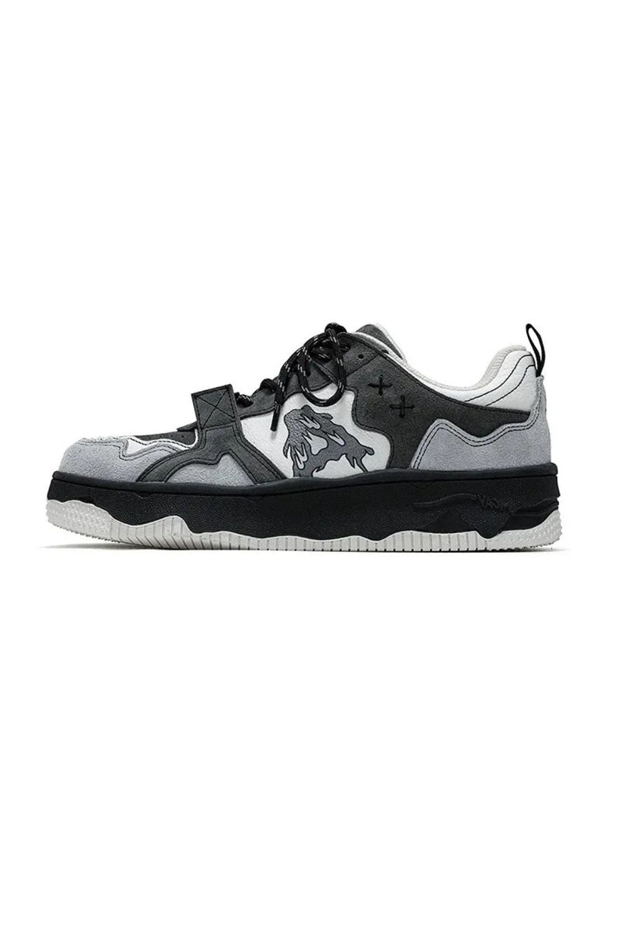 DUNKELCREMIGER SNEAKER