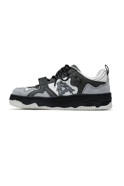 DUNKELCREMIGER SNEAKER