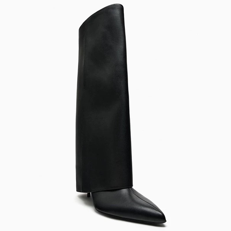 Design-Stiefel mit modernem Oversized-Look