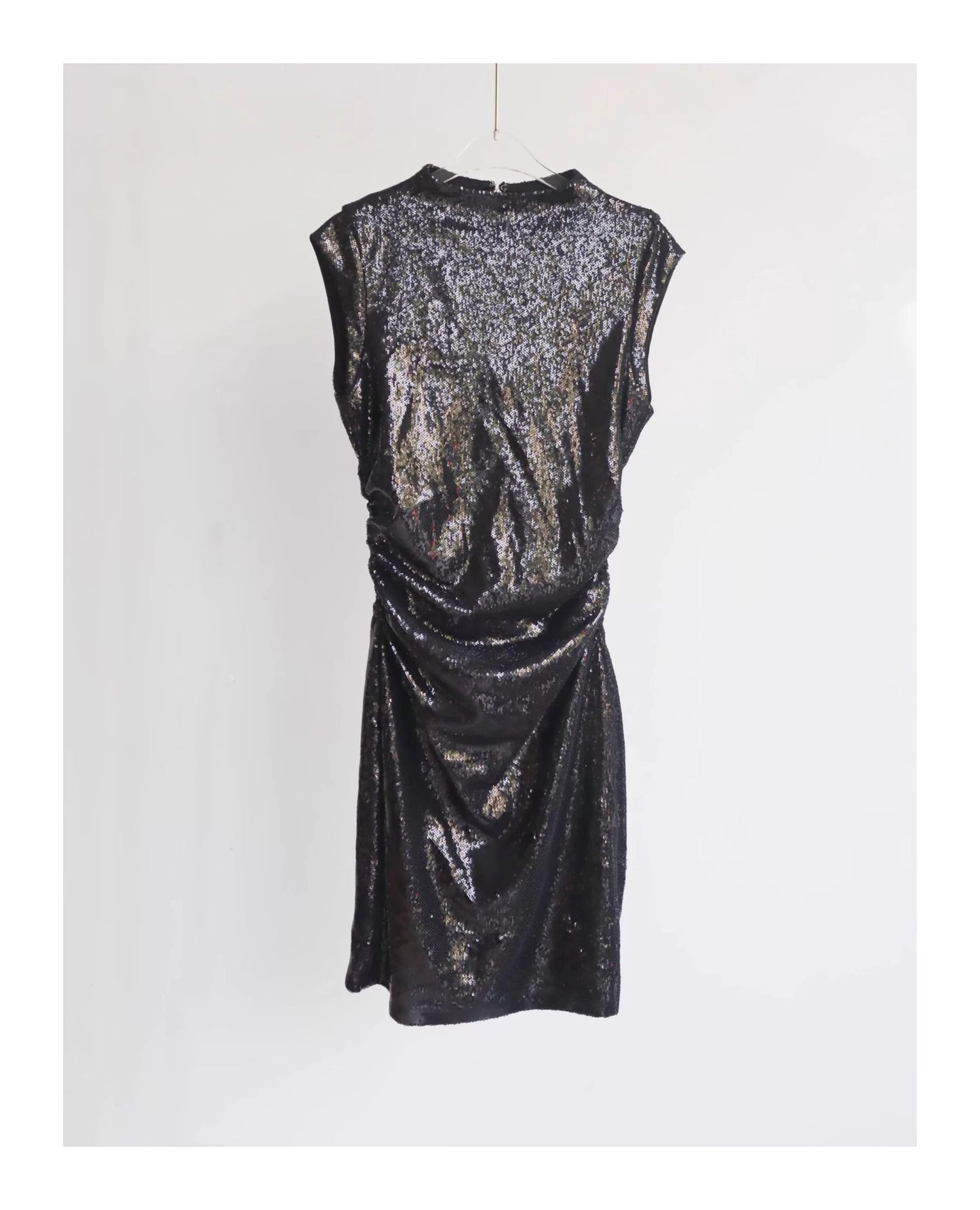 Glitzerndes kleid